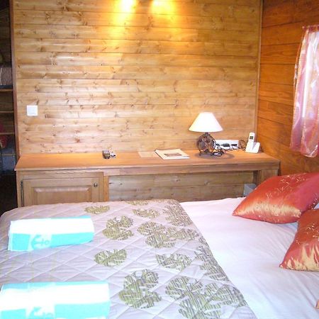 Domaine De La Vallee Aux Pages Bed & Breakfast Paray-Douaville ภายนอก รูปภาพ
