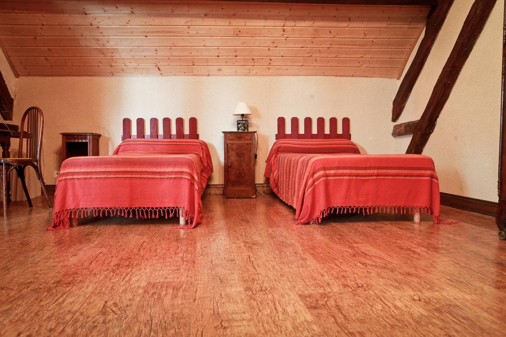 Domaine De La Vallee Aux Pages Bed & Breakfast Paray-Douaville ภายนอก รูปภาพ